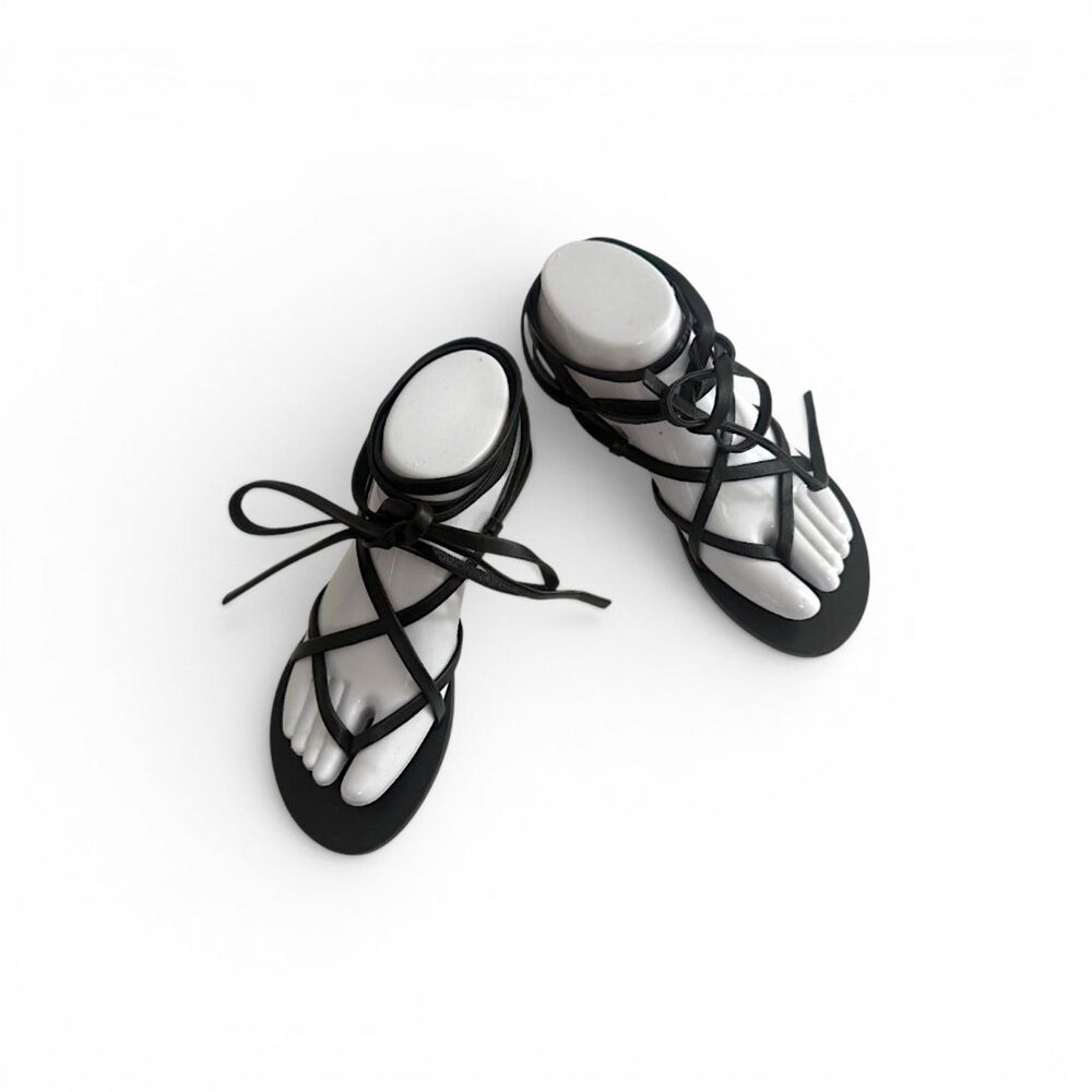 Steve Madden Early Black Leather Strappy Sandals, NWOT! Size 7